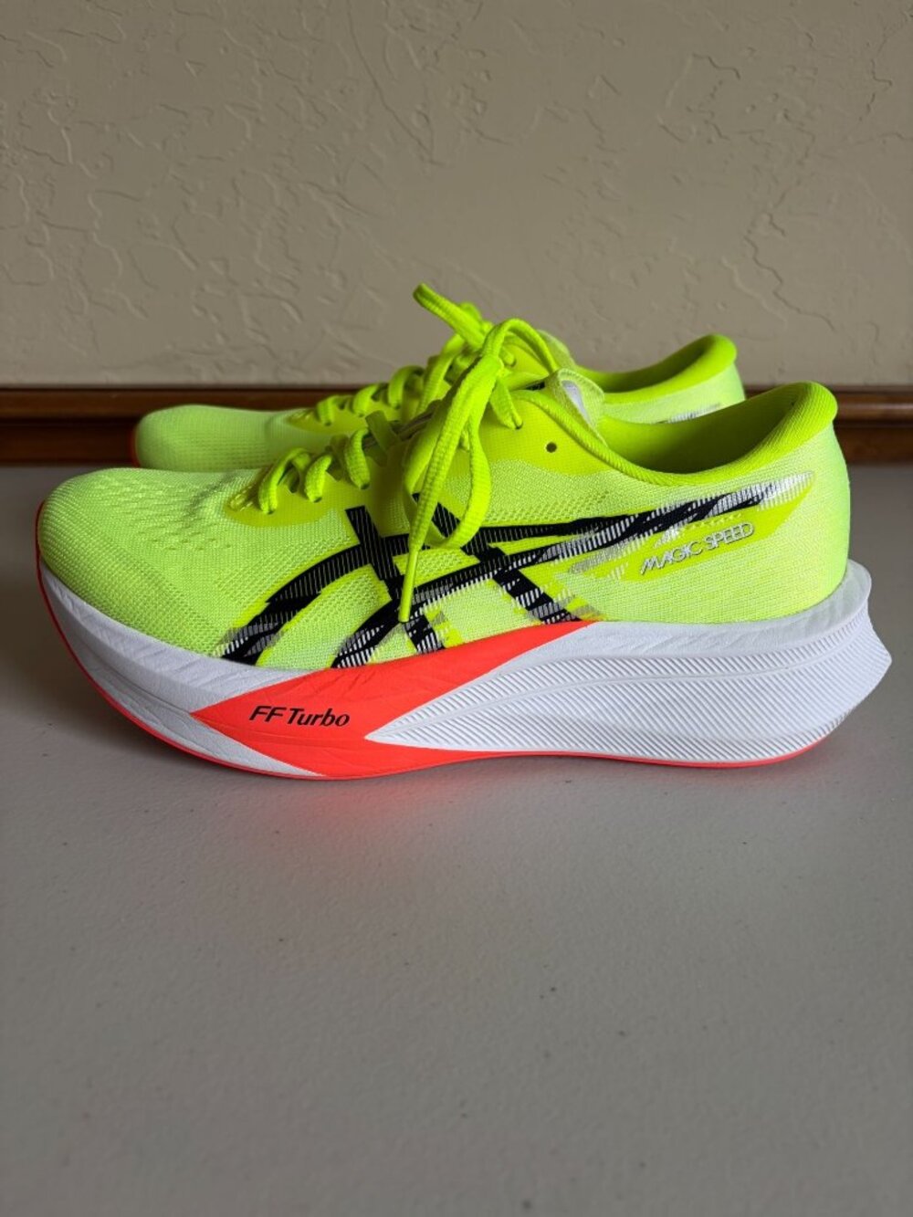 ASICS Magic Speed 4 Safety Yellow/Black Men's US 8 Athletic Running Shoes